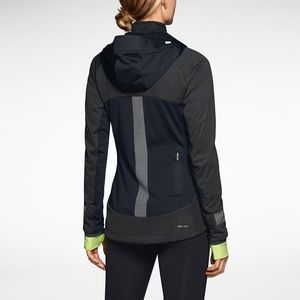 Nike Shield Max Women's Running Jacket